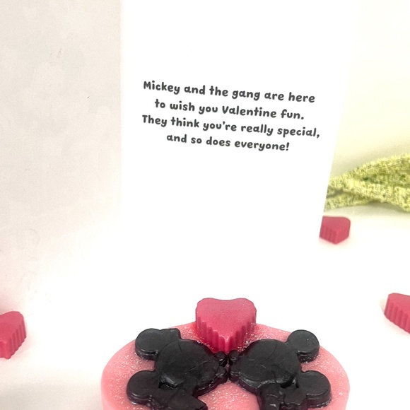 Mickey and Minnie Soap. Set of three and one card included for each soap. - Picture 5 of 6